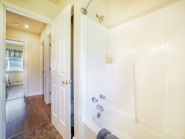 Mendocino Home 1027153