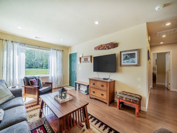 Mendocino Home 1027154