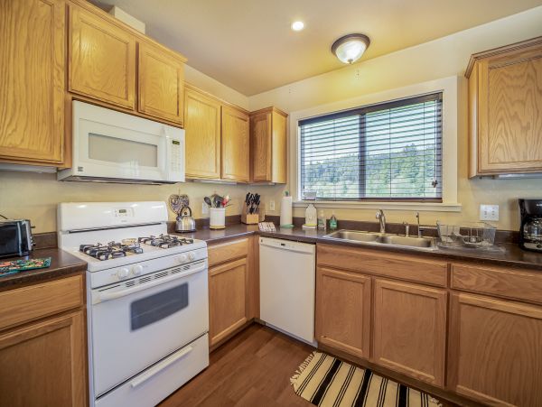 Mendocino Home 1027154