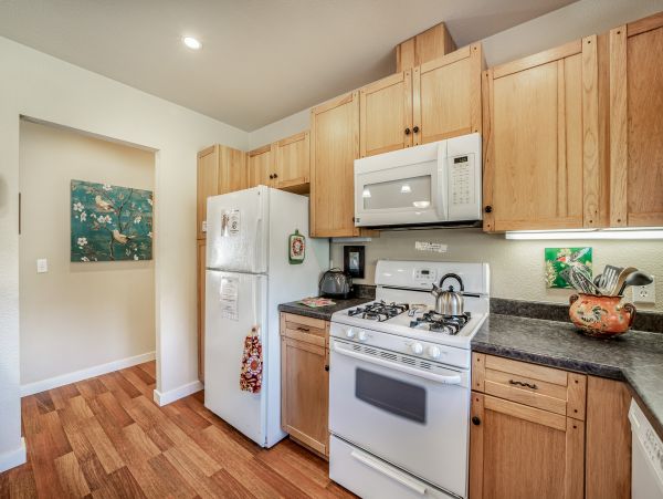 Mendocino Home 1027155