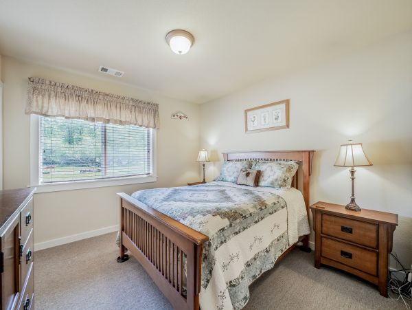 Mendocino Home 1027155