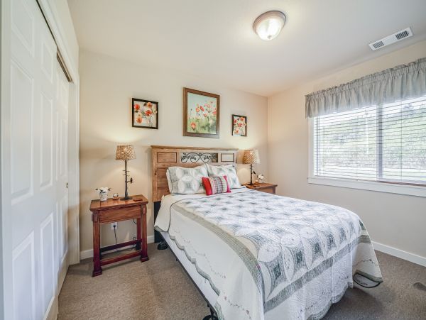 Mendocino Home 1027155