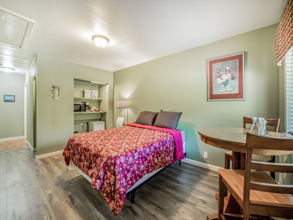 Mendocino Home 1027155