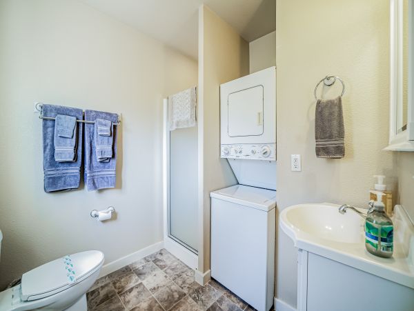 Mendocino Home 1027155