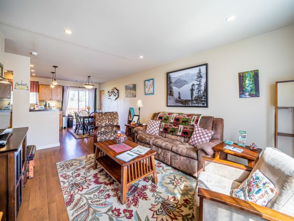 Mendocino Home 1027156