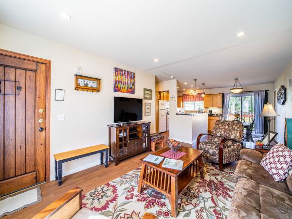 Mendocino Home 1027156