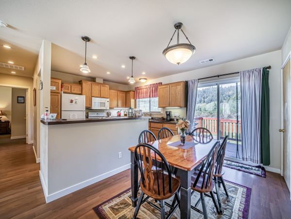 Mendocino Home 1027156