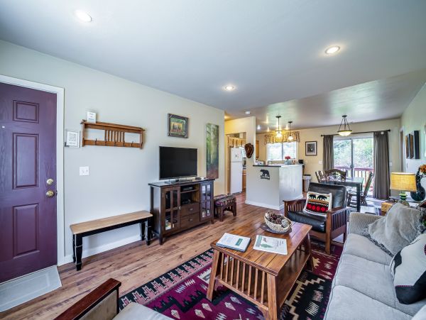 Mendocino Home 1027157