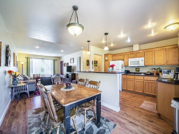 Mendocino Home 1027157