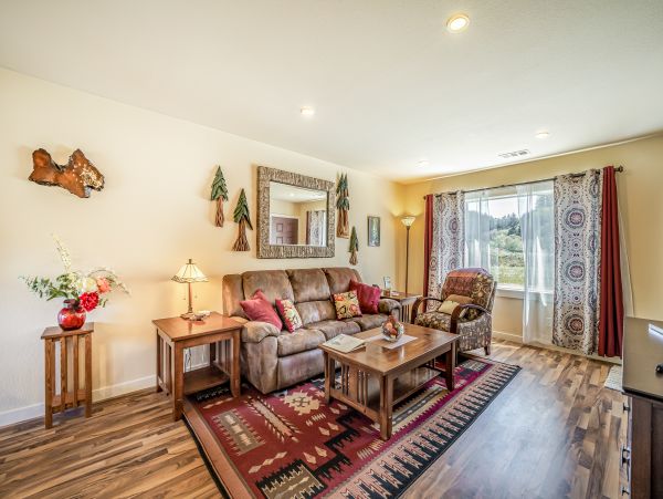 Mendocino Home 1027158