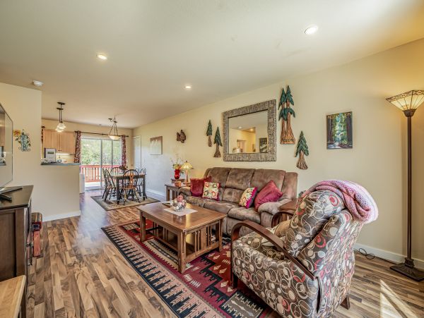 Mendocino Home 1027158