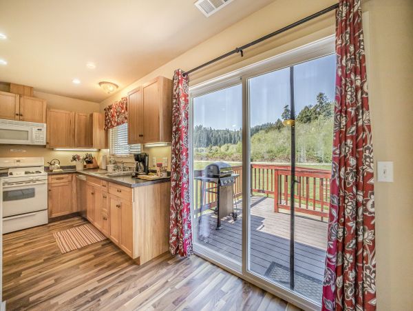 Mendocino Home 1027158