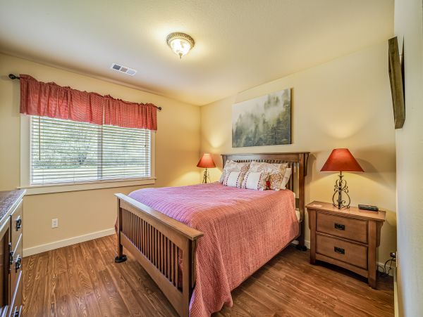 Mendocino Home 1027158