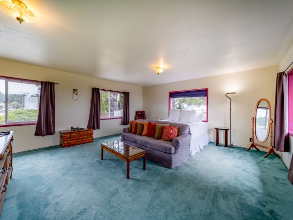 Mendocino Home 1027159