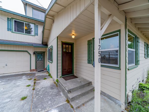 Mendocino Home 1027159