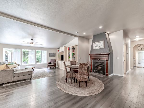 Mendocino Home 1027161
