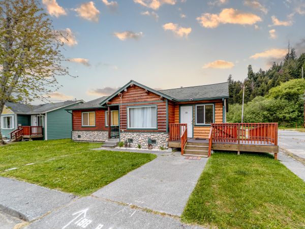 Mendocino Home 1027162