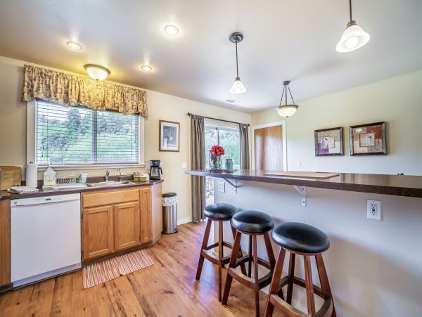 Mendocino Home 1027163