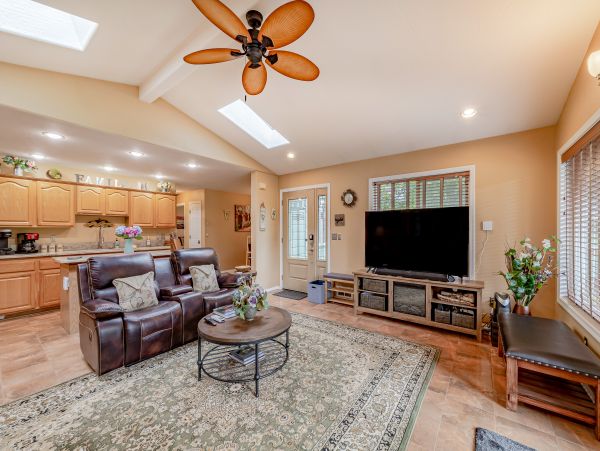 Mendocino Home 1027164