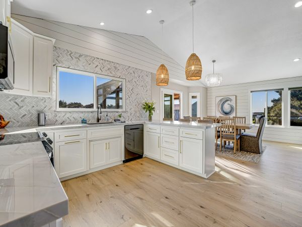 Mendocino Home 1027167