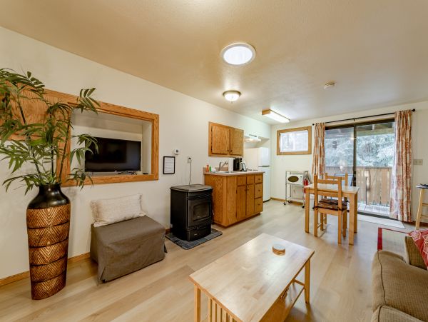 Mendocino Home 1027168