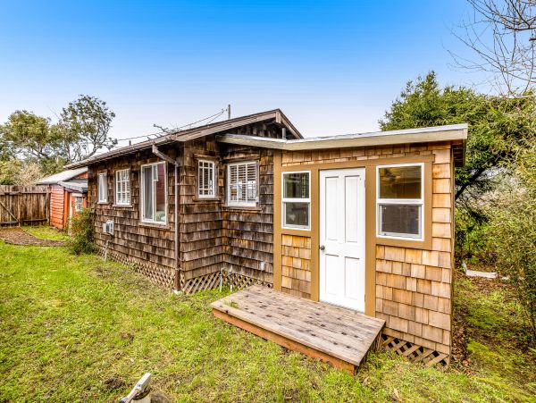 Mendocino Home 1027170