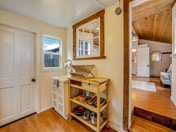 Mendocino Home 1027170