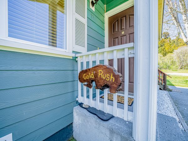 Mendocino Home 1027171