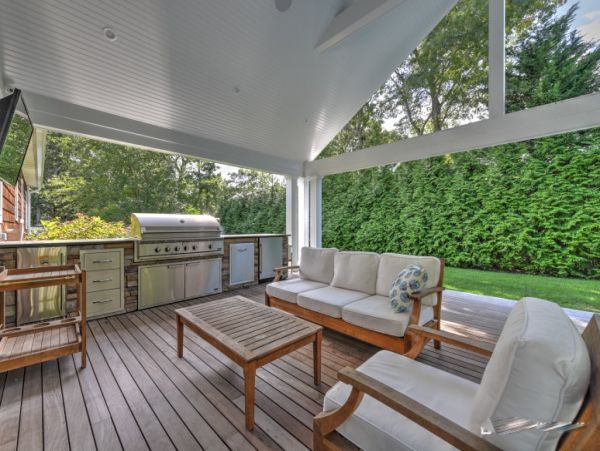 Luxury Hamptons Vacation Pool Home Five Bedroom
