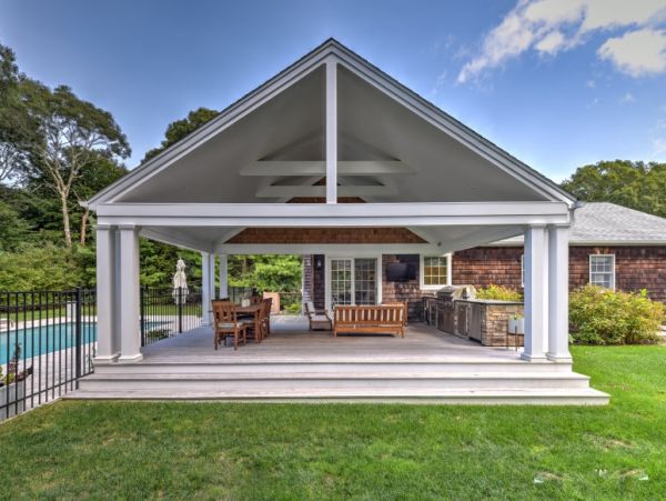 Luxury Hamptons Vacation Pool Home Five Bedroom