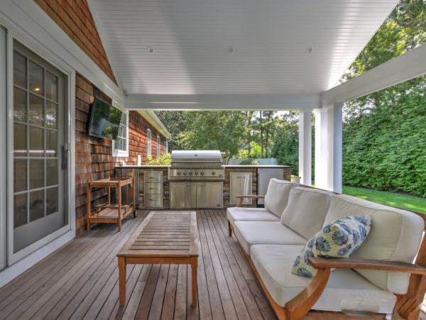 Luxury Hamptons Vacation Pool Home Five Bedroom