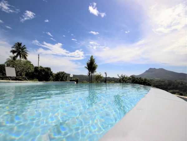 Martinique Home 1027206