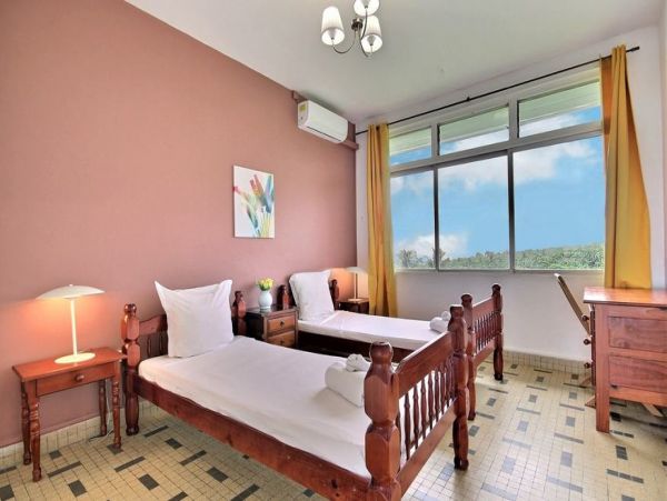 Martinique Home 1027206