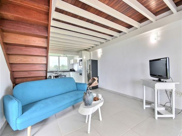 Martinique Home 1027206