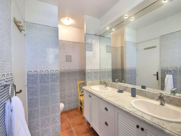Martinique Home 1027207