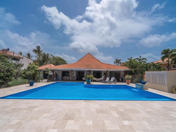 Martinique Home 1027209