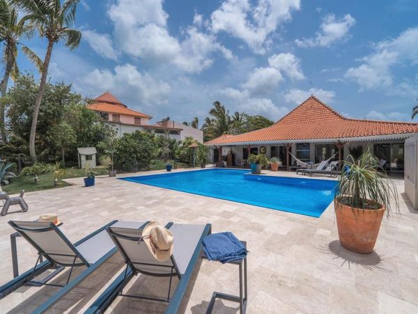 Martinique Home 1027209