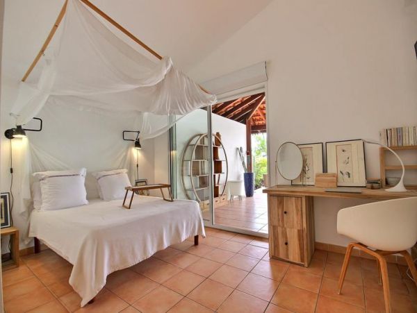 Martinique Home 1027209