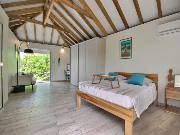 Martinique Home 1027209