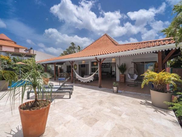 Martinique Home 1027209