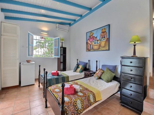 Martinique Home 1027210