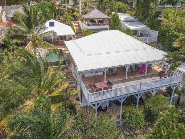 Martinique Home 1027210