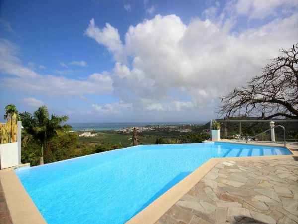 Martinique Home 1027211