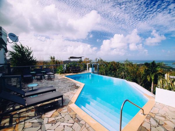 Martinique Home 1027211