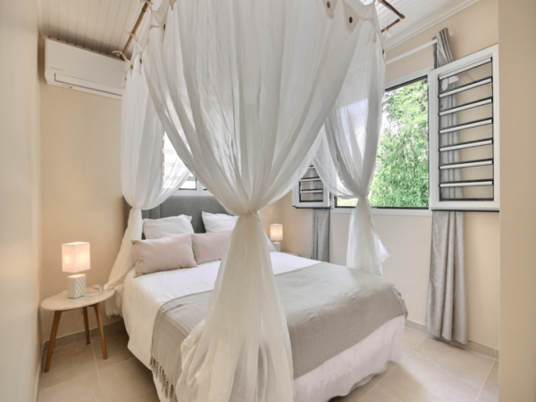Martinique Home 1027213