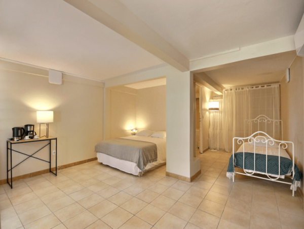 Martinique Home 1027213
