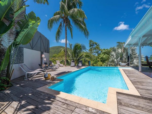 Martinique Home 1027215