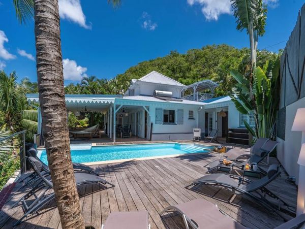 Martinique Home 1027215