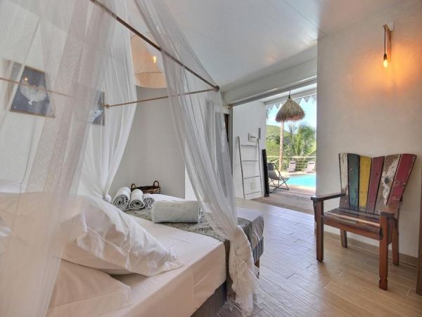 Martinique Home 1027215