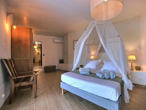 Martinique Home 1027215